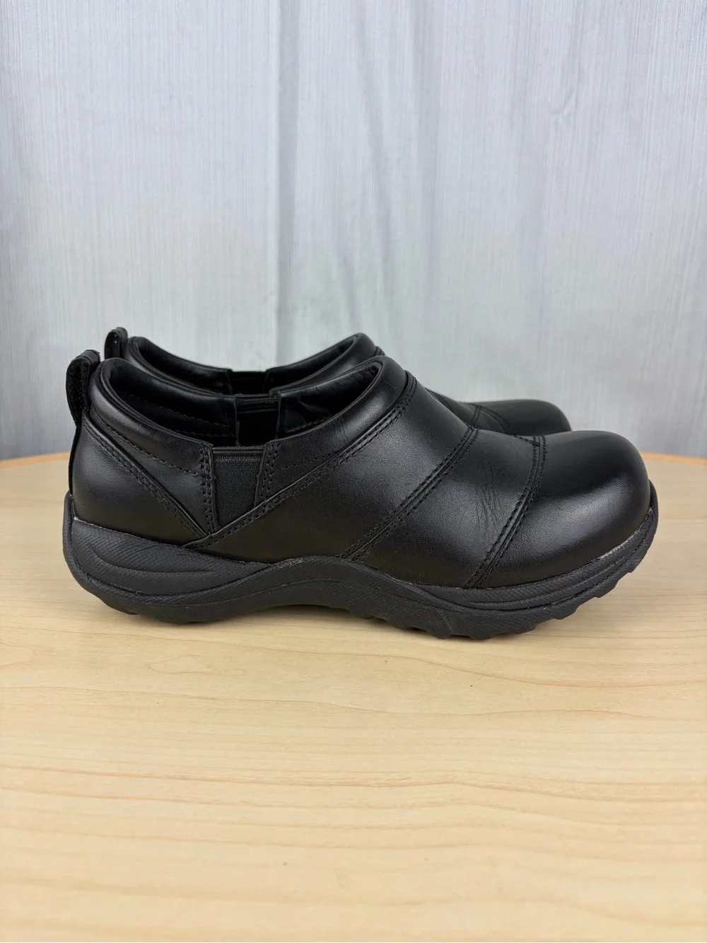 L.L.Bean Black Leather Slip-On Walking Clogs Moc Shoes Women’s 7.5 Wide